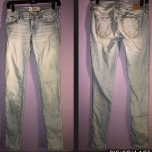 Hollister Super Skinny Jeans Size 3R Light Wash